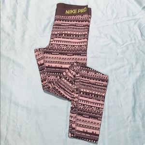 Nike Pro Patterned Leggings